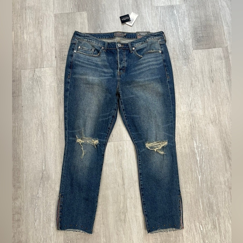 Torrid Dark Wash High Rise Straight Distressed Jeans - New - Size 12